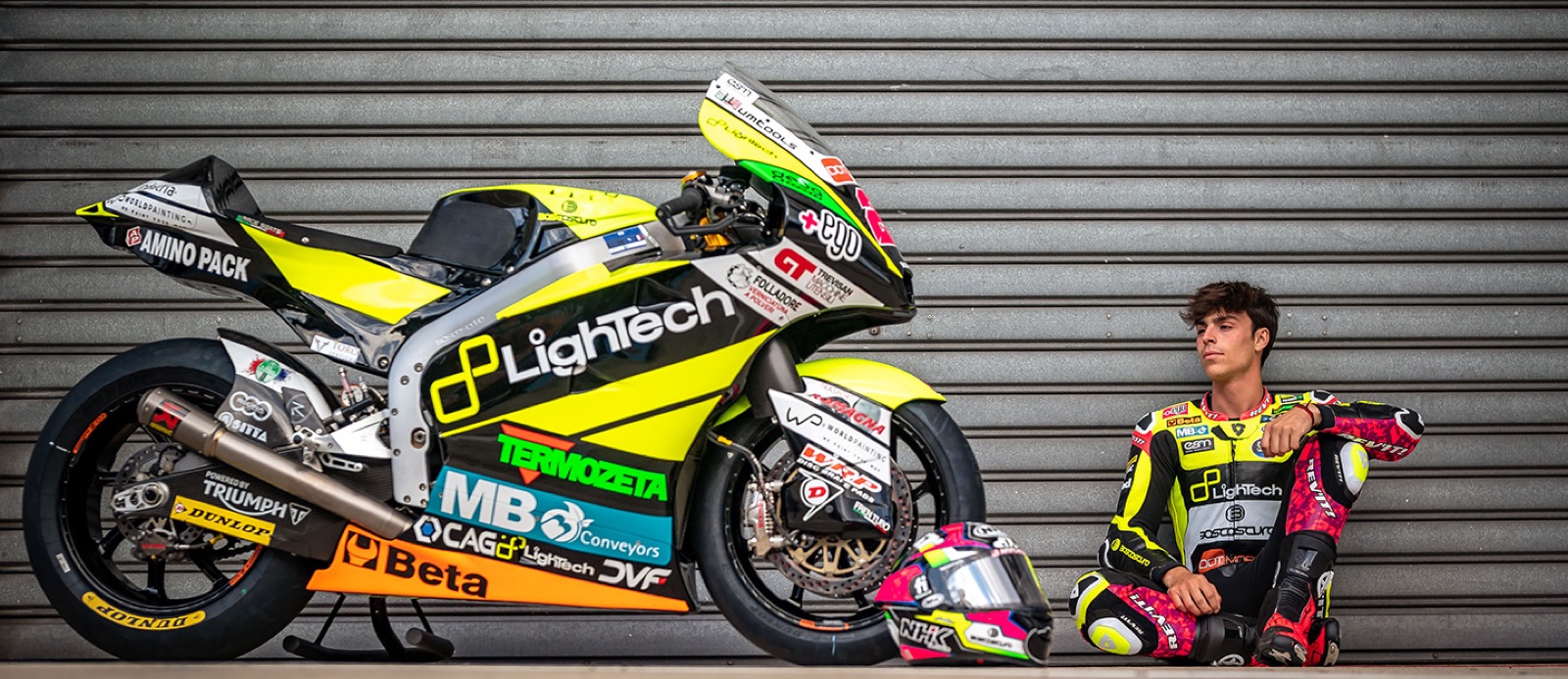 LighTech 塗裝的 Moto2 廠車與車手